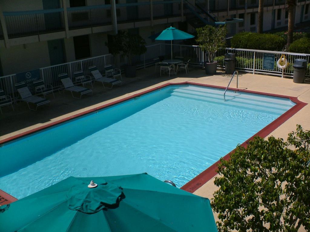 Quality Inn Гарлінґен Екстер'єр фото