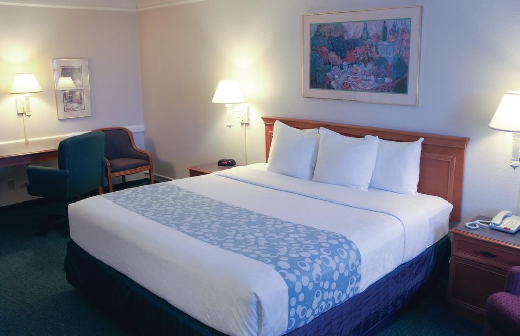 Quality Inn Гарлінґен Екстер'єр фото